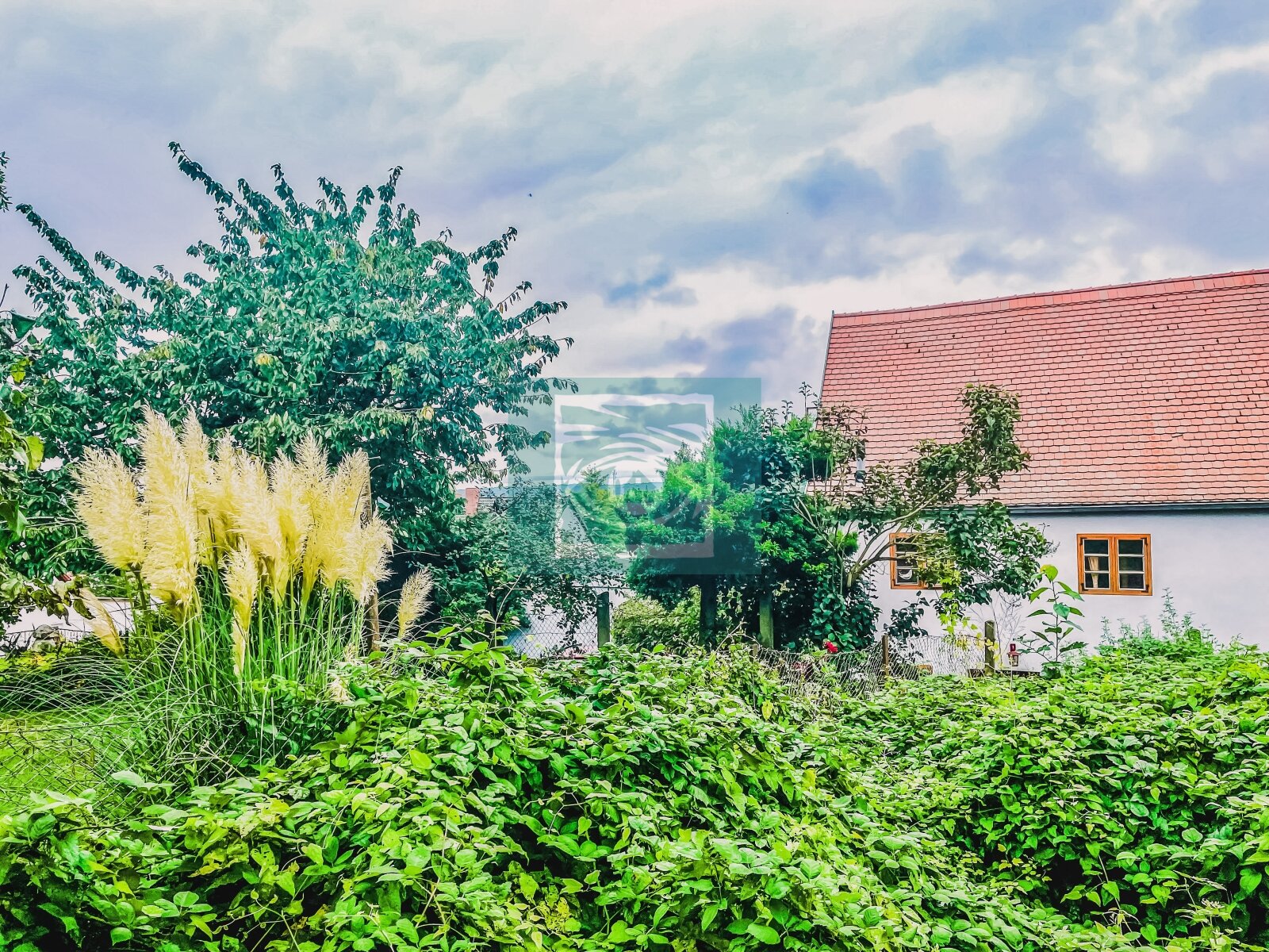 Bergen: Baugrundstück mit Potenzial in Marktnähe! 
