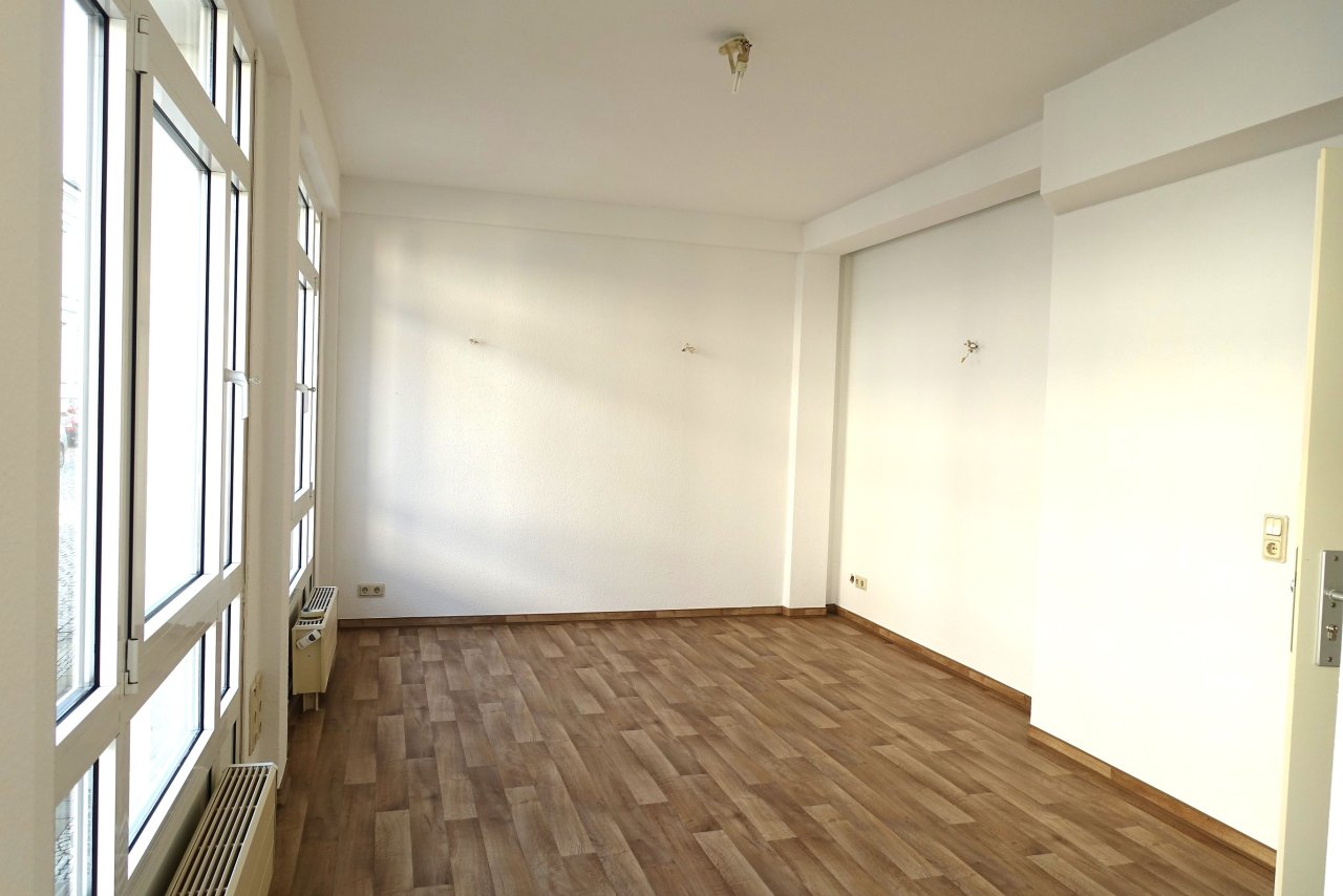 Kapitalanleger aufgepasst! Mehrfamilienhaus in bester Lage zu verkaufen!