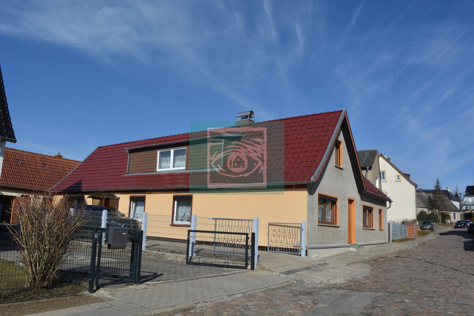 Großes Einfamilienhaus mit ELW und viel Nebengelass in Bergen auf Rügen!