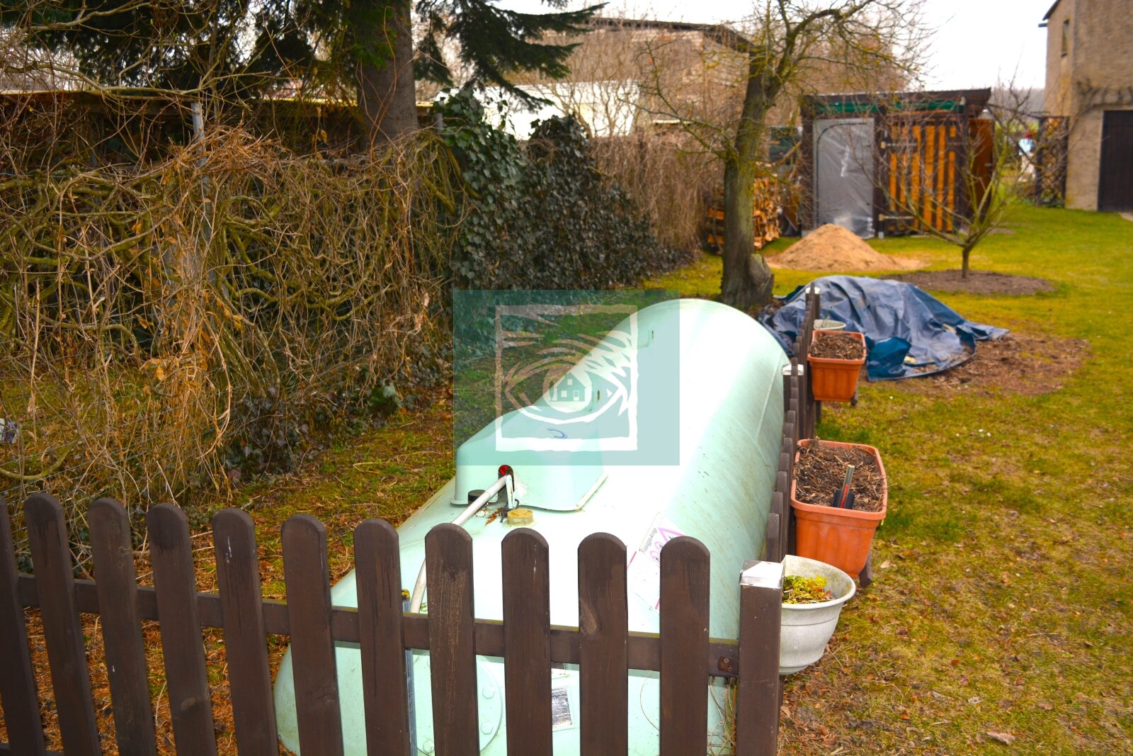 Große Doppelhaushälfte auf langestrecktem Areal in Stoltenhagen zu verkaufen!