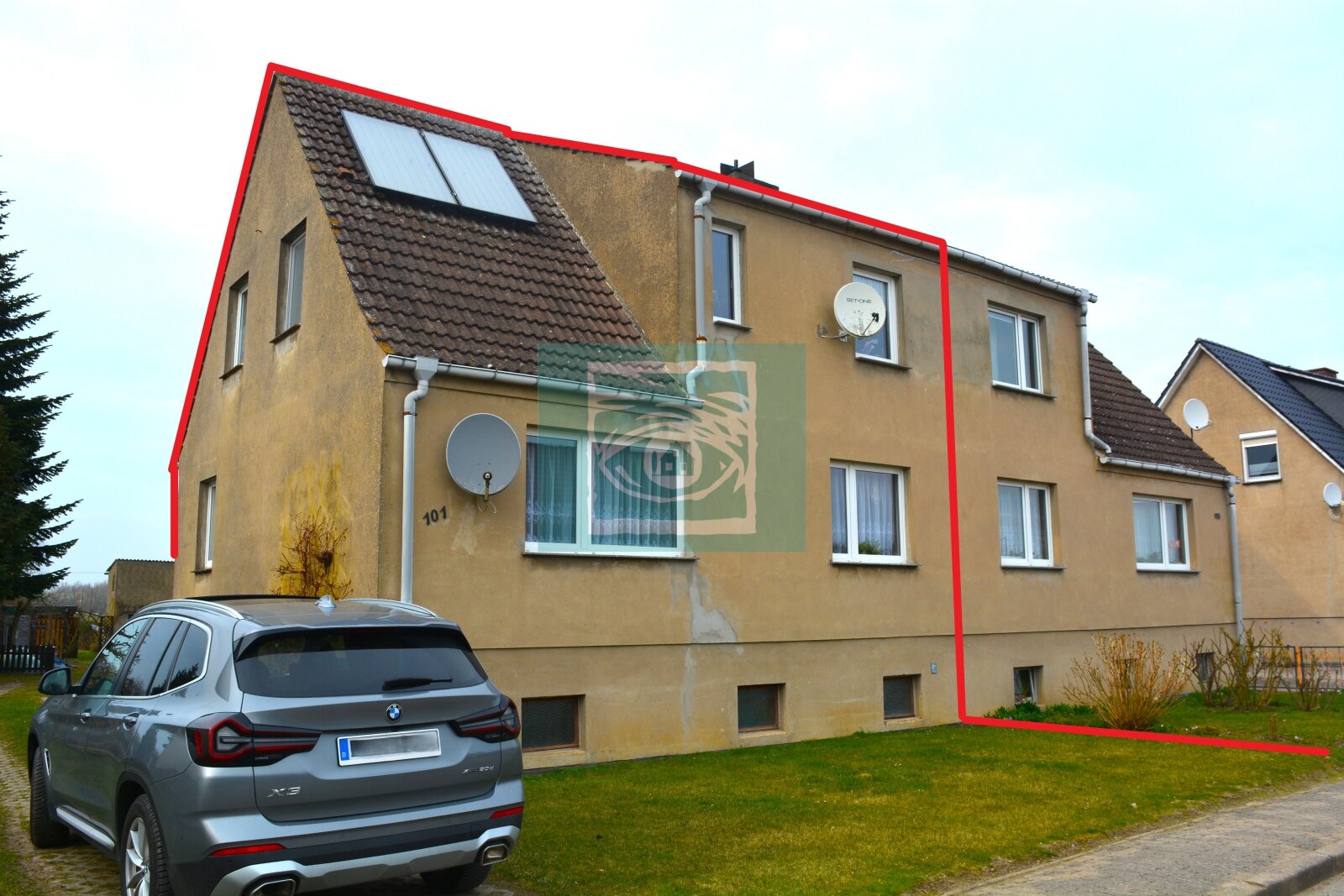 Große Doppelhaushälfte auf langestrecktem Areal in Stoltenhagen zu verkaufen! 