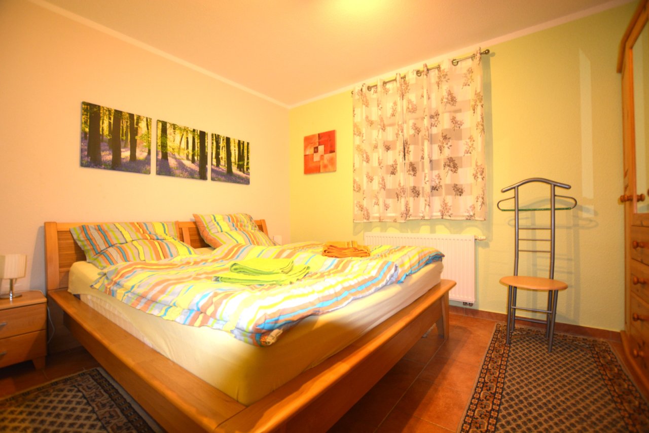 Schlafzimmer Fewo Schlafzimmer Fewo