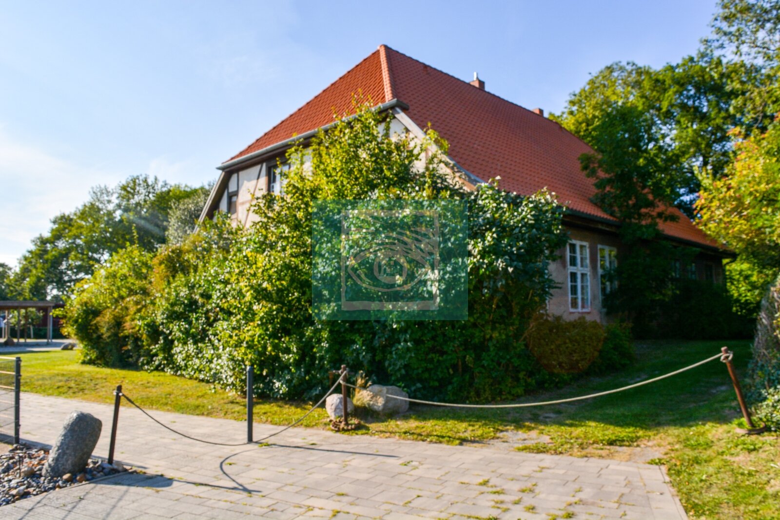 Altes Pfarrhaus - Giebelseite