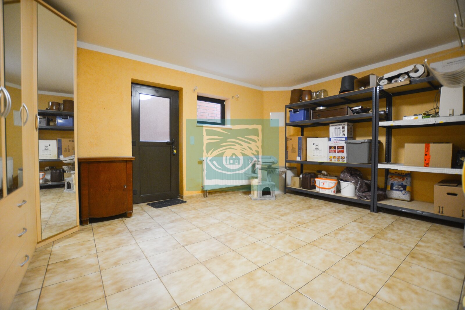 Zimmer Souterrain 0.04