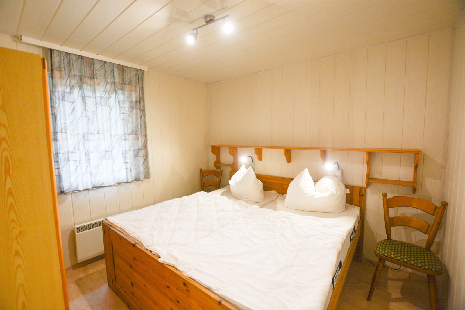 Bungalow A - gr. Schlafzimmer