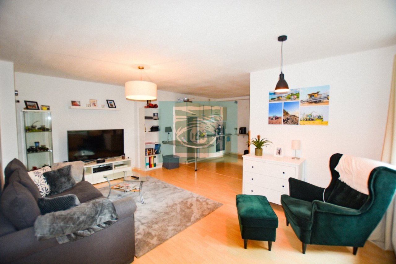 Wohnbereich m. Küche Wohnung EG