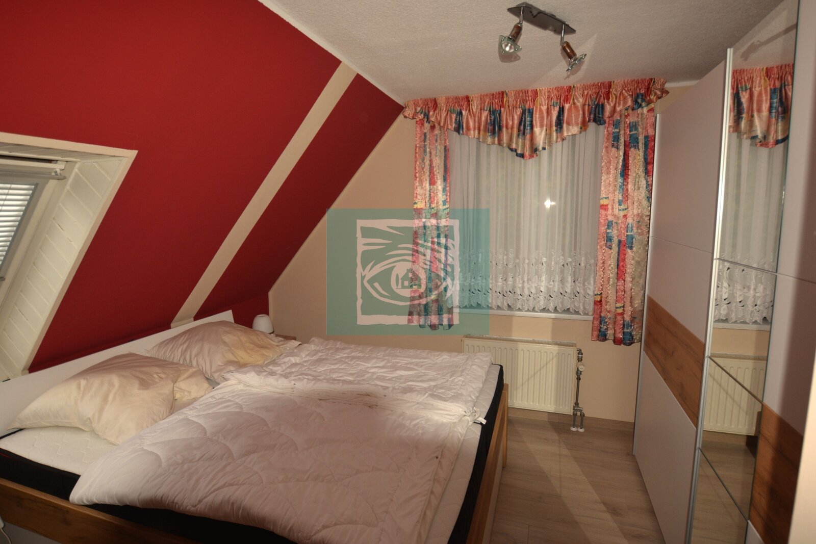 Mehrfamilienhaus - Kinderzimmer OG